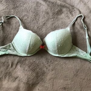 Victoria Secret very sexy push up bra